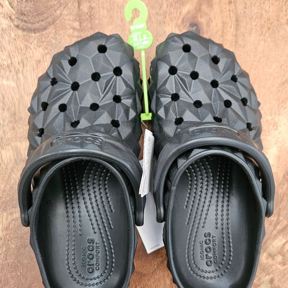 Crocs Classic Clog Unisex Black Women 6 Men 4 Geometric Shoes 209563-001 New